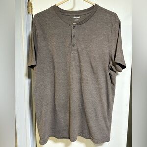 Old Navy Men’s Short Sleeved Henley shirt